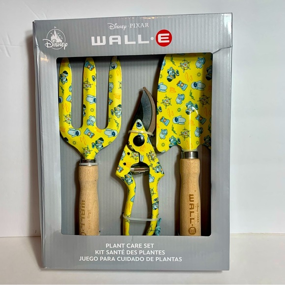 Disney Other Nwt Disney Walle Plant Care Set Of 3 Tools Wooden